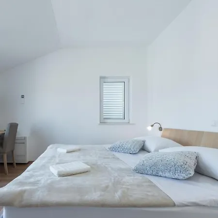 In With Sea View, Balcony, Air Conditioning, Wifi 4979-6 *